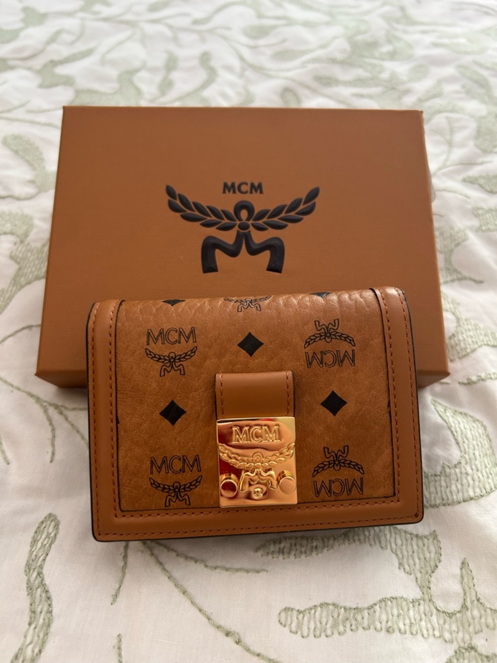 MCM Cognac Brown Visetos Small Wallet with Gold Hardware and Yellow Dust Bag - Picture 5 of 11